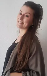 Nicole Studer aus Sins setzt sich mit der freiwilligen Nachhilfe für mehr Chancengleichheit ein.